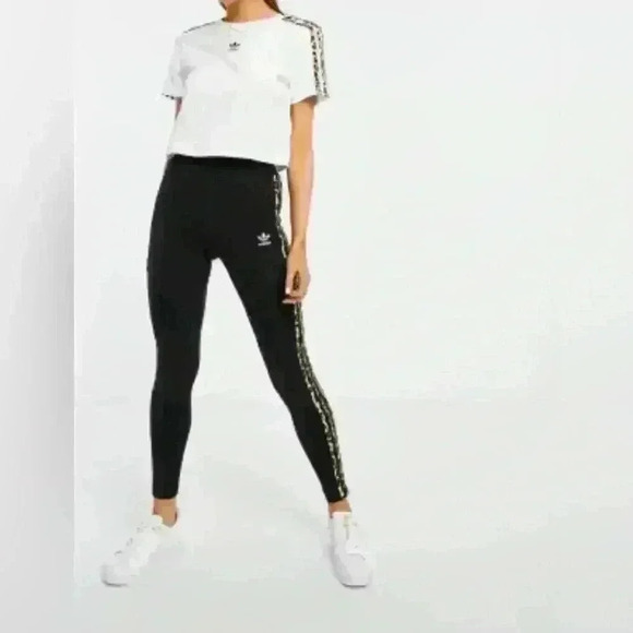 ADIDAS LEOPARD PRINT CROP TOP AND LEGGINGS SIZE S - Picture 2 of 9